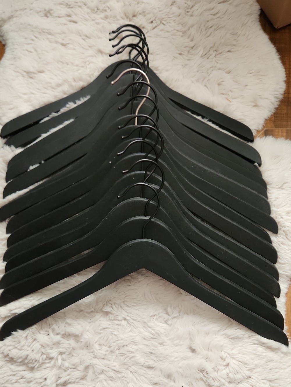 Set Of 15 Non-slip Silicone Covered Wood Hangers